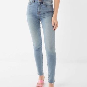 NWT BDG Light Wash Twig High-Rise Skinny Jeans
